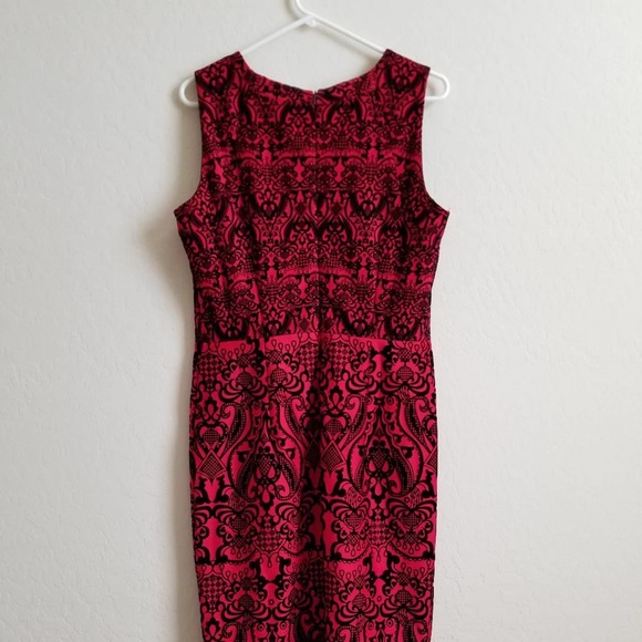 ECI Red & Black Mesh Cutout Damask Sheath Dress 12 - Picture 6 of 8